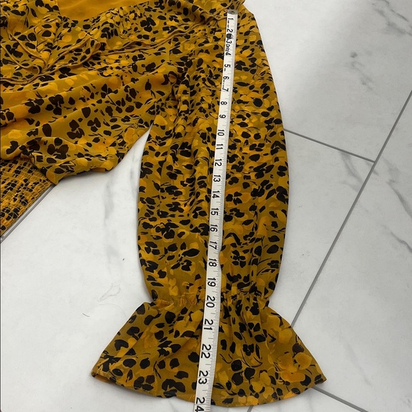 Melanie Lyne Elegant Floral Cascading Ruffle Blouse V Neck Mustard & Black Sz4 - Picture 14 of 16